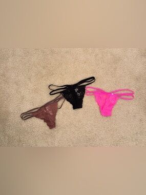 PINK Victoria's Secret Thong Lace Panties, Sz S